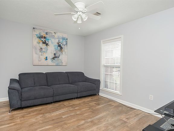 3rd image of 7367 Heathermoore Loop