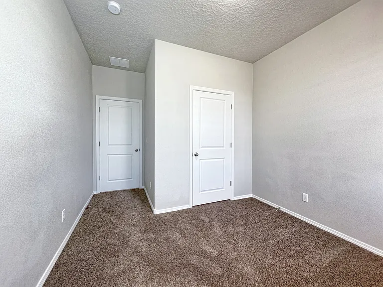 4143 Summit Park Rd NE — Photo 21