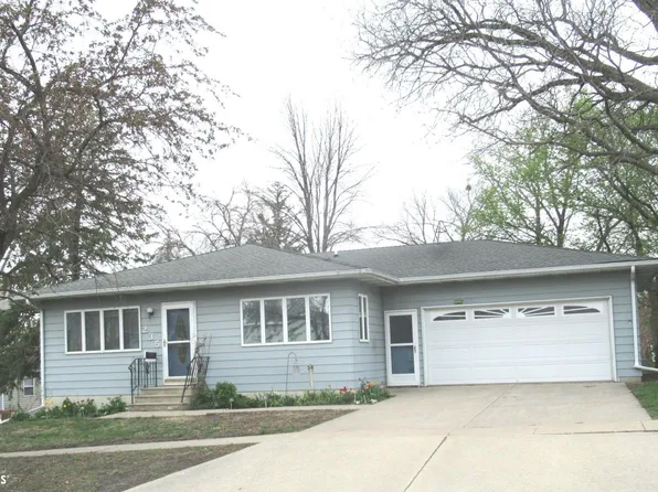 235 W L St, Forest City, IA 50436