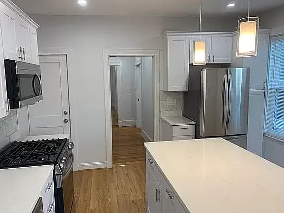 5 bed, 1775 sqft, $1,500 — Photo 2