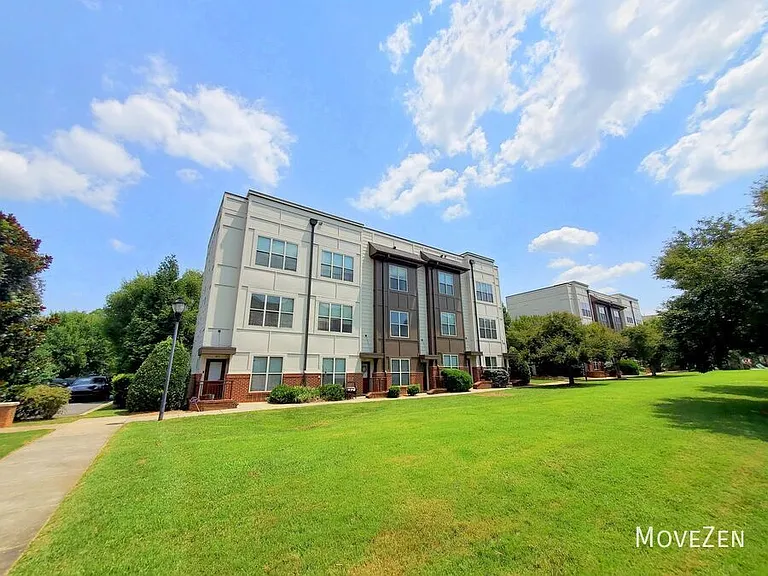 827 Seigle Point Dr — Photo 17