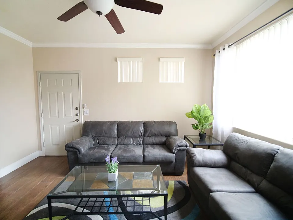 1941 S Pierpont Dr #2138