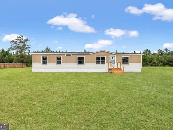52 Jerold Jones Dr, Jesup, GA 31545