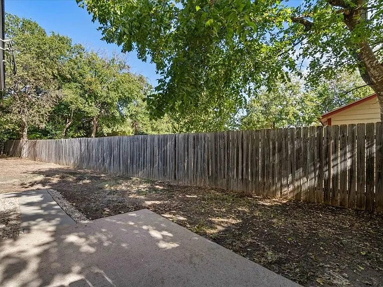 13300 Cowdray Park #B — Photo 23