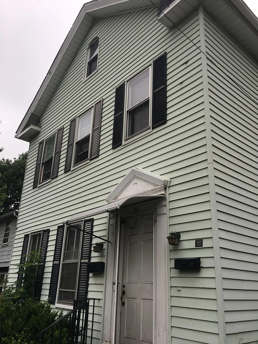 Building Photo - 74 Berkshire St