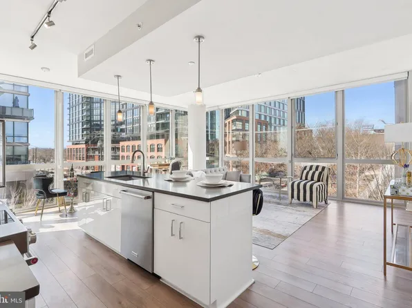 88 V St SW Unit 311, Washington, DC 20024