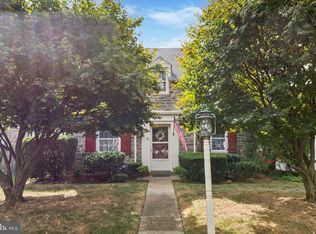 141 Sutton Rd, Ardmore, PA 19003