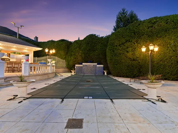 51 Romer Road image 76 of 92