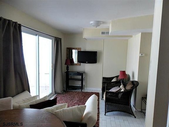 3rd image of 114 82nd St #Sea