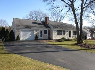 29 Constant Ln, Cotuit, MA 02635