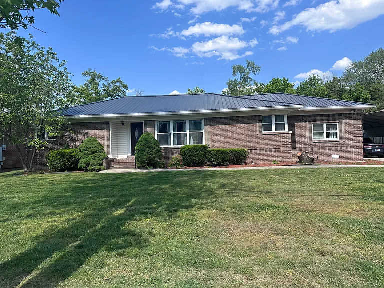 220 Williams St — Photo 18