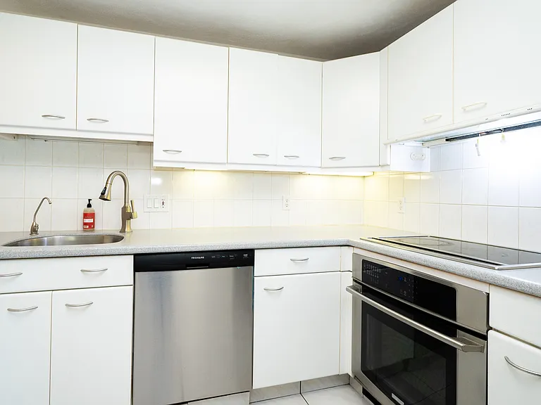 34 Hamilton Rd #110 — Photo 4