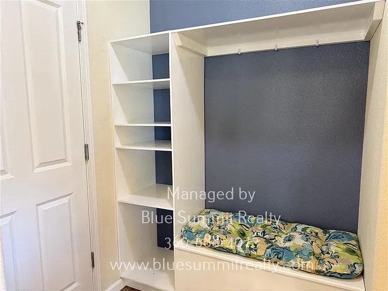 3515 Becket St NE — Photo 7