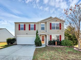10923 Thousand Oaks Dr, Huntersville, NC 28078