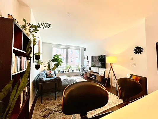 Rented by Pear NYC LLC | media 22