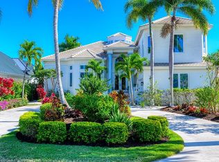 2139 Snook Dr, Naples, FL 34102