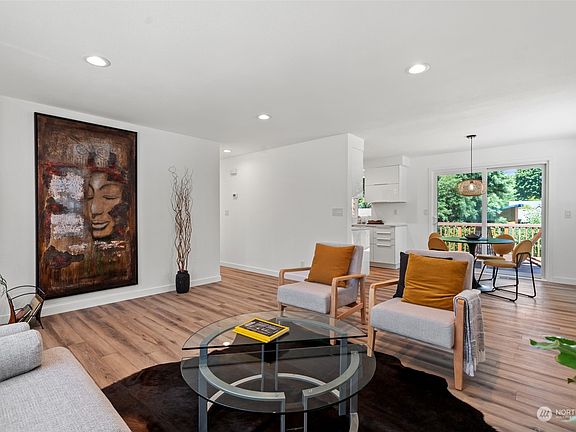 4th image of 9712 NE 124th Street