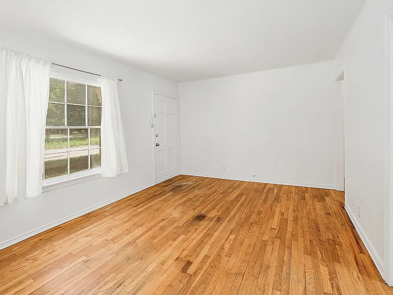 1703 Alegria Rd — Photo 15
