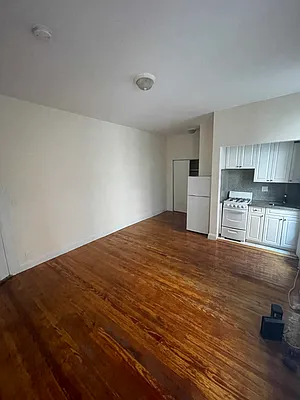 Rented by JMG Properties | media 16