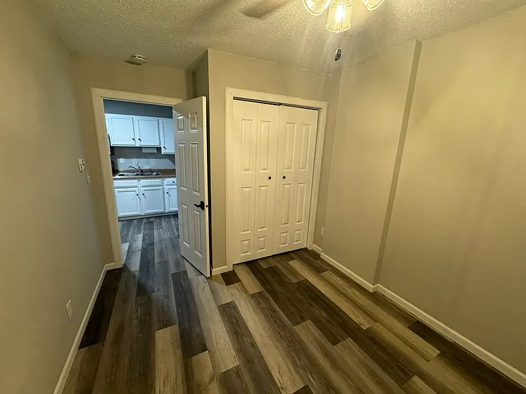 132 S Main Ave #946 — Photo 5