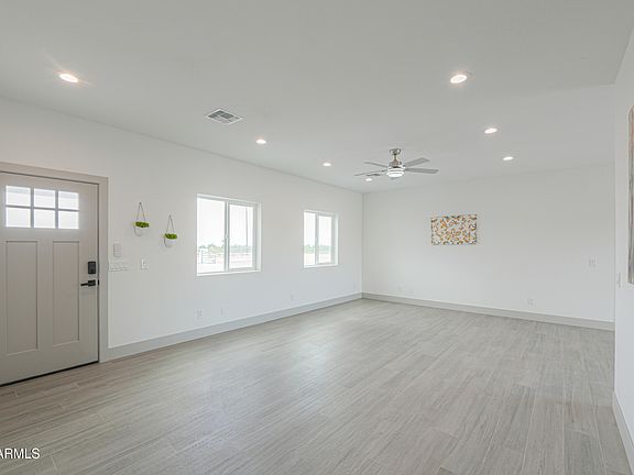 4th image of 40179 W Robles Road