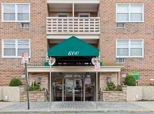 600 Shore Rd APT 4F, Long Beach, NY 11561