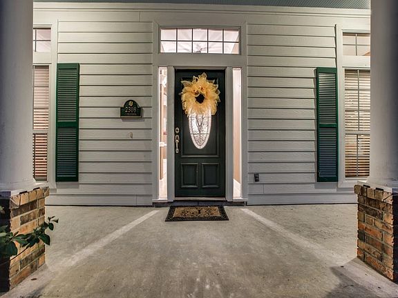 3rd image of 2308 Cobblecreek Dr