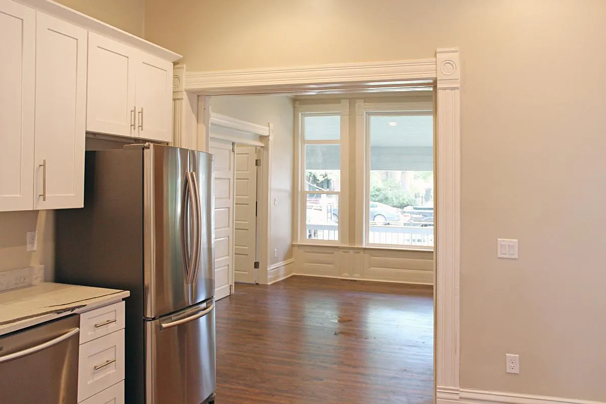 2 bed, 1.5 bath, 900 sqft, $2,495 — Photo 4