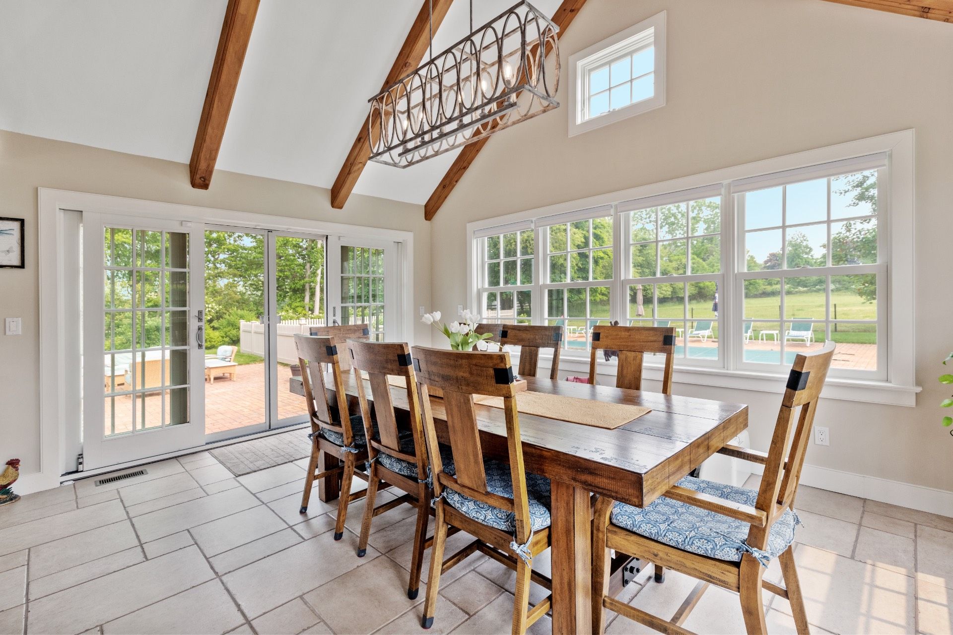 10 Ludlow Grn, Bridgehampton, NY 11932 Out East