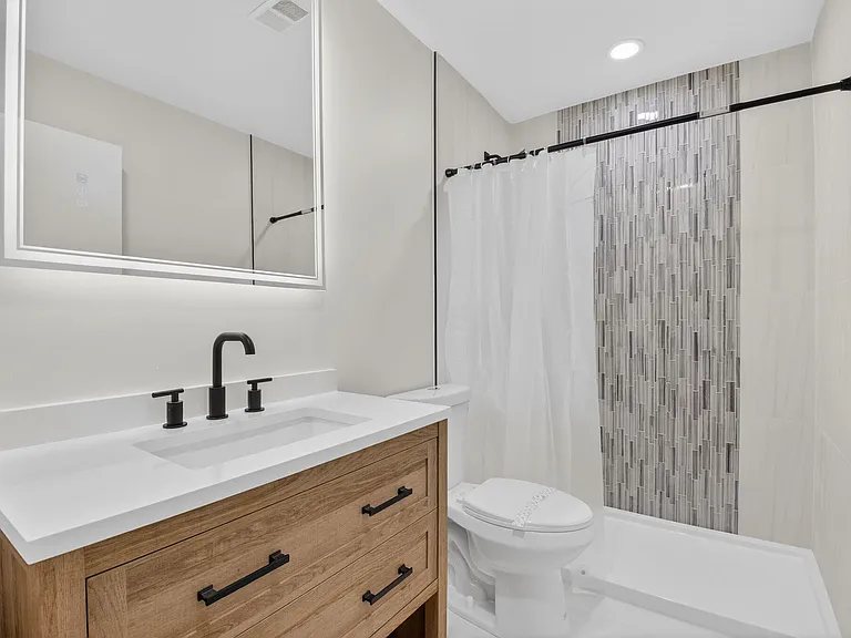 2175 Crystal Way #G — Photo 13