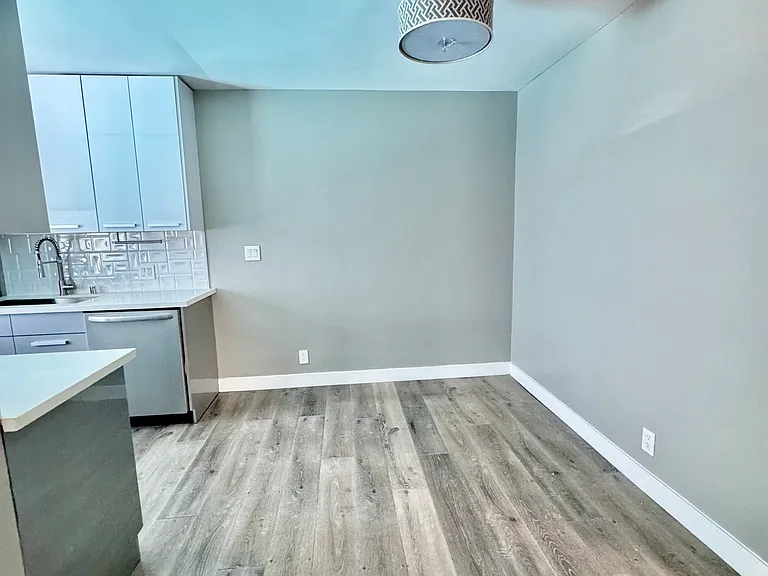 5427 Carlton Way #3 — Photo 11