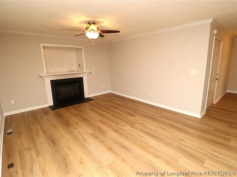 2628 Farlow Gap Ln — Photo 6