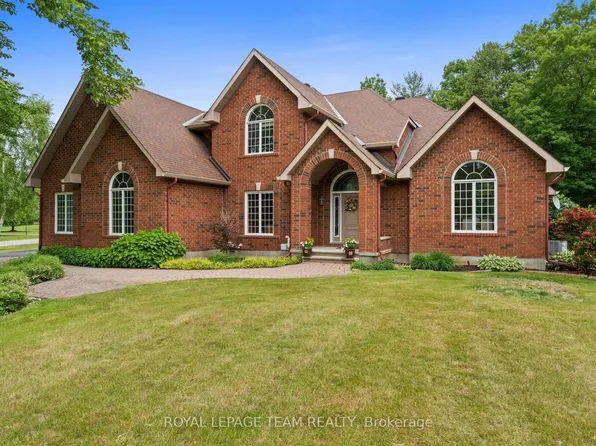 50 Marchvale Dr, Ottawa, ON K2W 1C2