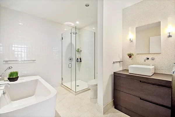 Sold by Compass | media 30