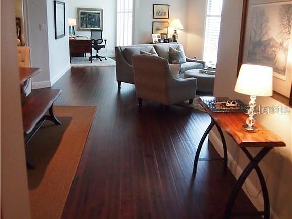 4th image of 2611 Bayshore Blvd APT 105