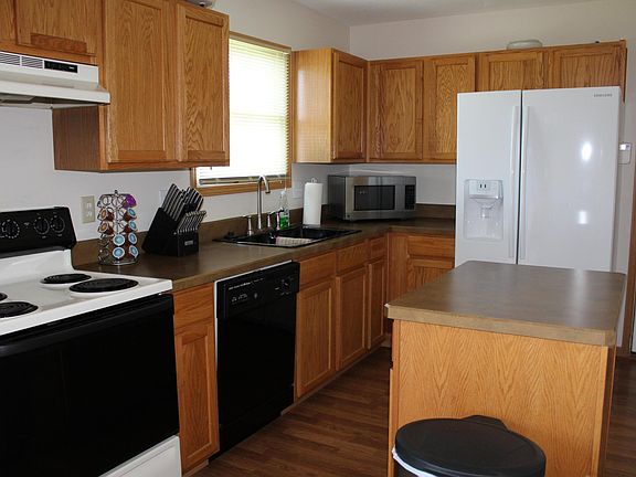 4th image of 10 Orchard Glen Dr SW