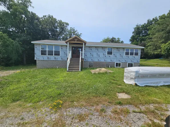 4215 W 121st Ave, Crown Point, IN 46307