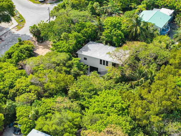 1615 Harbor Dr, Marathon, FL 33050