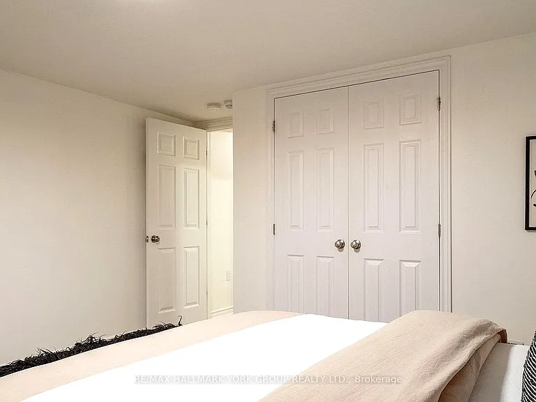 228 Yorkshire Dr #BASEMENT — Photo 9