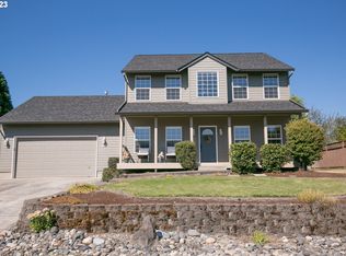 633 E Pioneer Loop, La Center, WA 98629