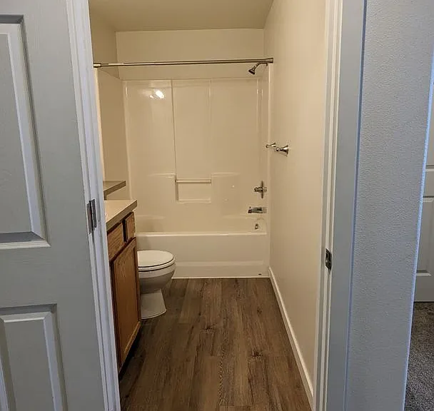 Halsey East Townhomes — Photo 71