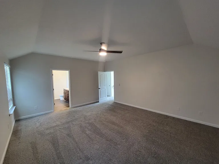 6026 Clifford St — Photo 15