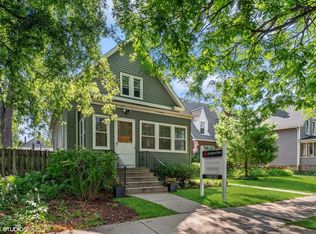 1629 Florence Ave, Evanston, IL 60201