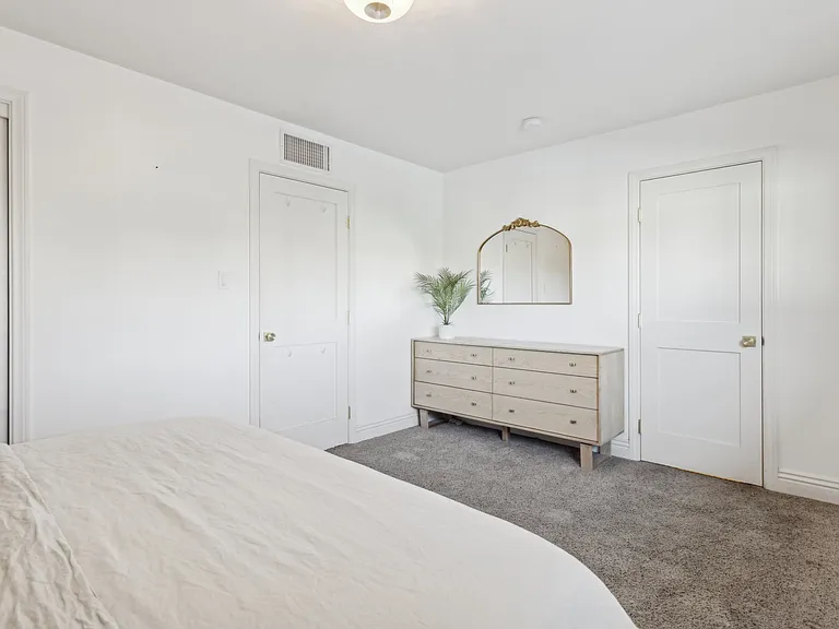3102 E Whitton Ave — Photo 22