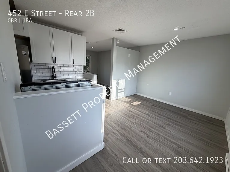 452 East St #2-B — Photo 8
