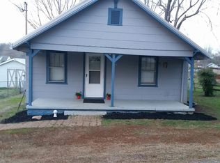 3312 School Ave, Strawberry Plains, TN 37871