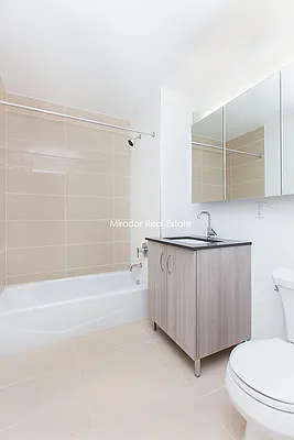 Rented by Mirador Real Estate | media 23