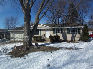 476 W Margaret Ter, Cary, IL 60013