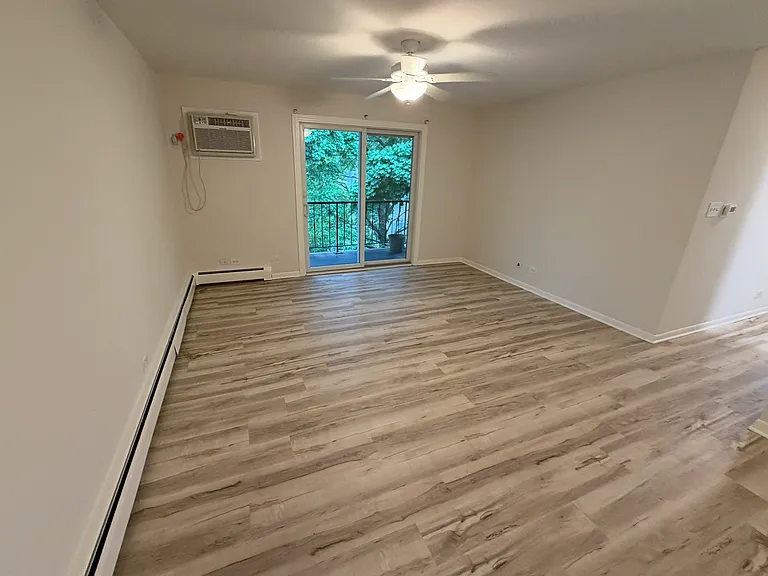 84 W Belvidere Rd — Photo 3