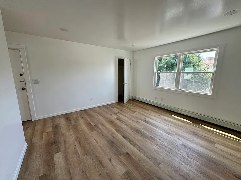 1 W 19th St #2L — Photo 8